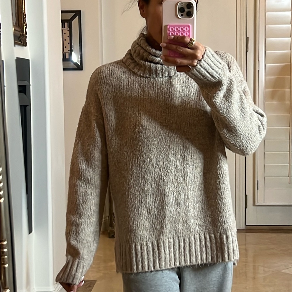 💕Cute Turtleneck Sweater 💕